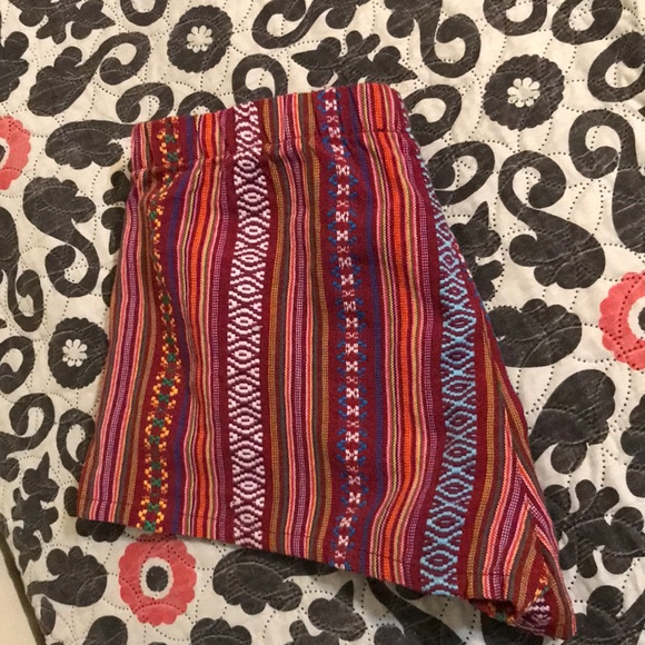 Forever21 tribal shorts - Picture 3 of 3